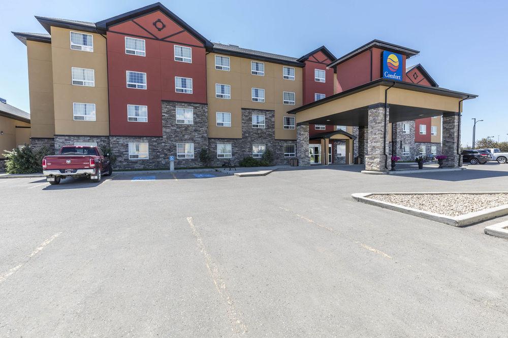 Comfort Inn & Suites Ред-Дір Екстер'єр фото